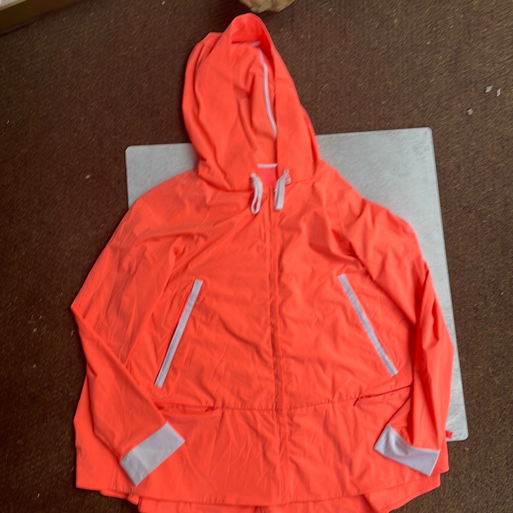 Lululemon size 4 bright pink raincoat